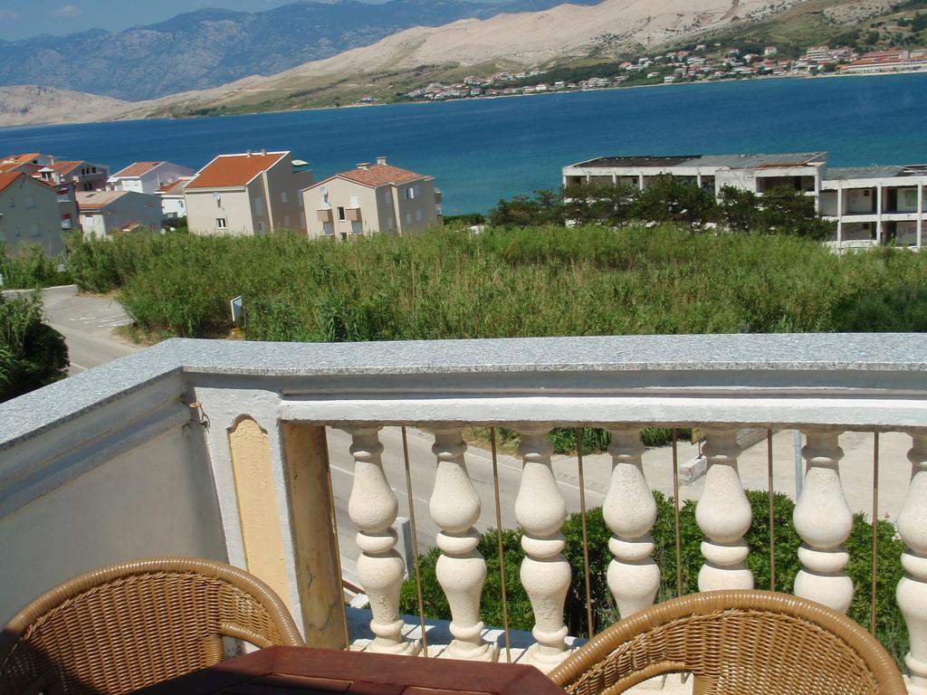 Apartments Ariana Паг Екстер'єр фото