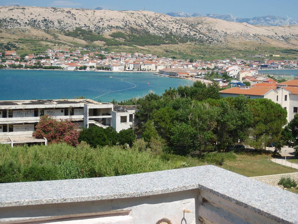 Apartments Ariana Паг Екстер'єр фото