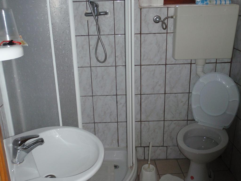 Apartments Ariana Паг Екстер'єр фото