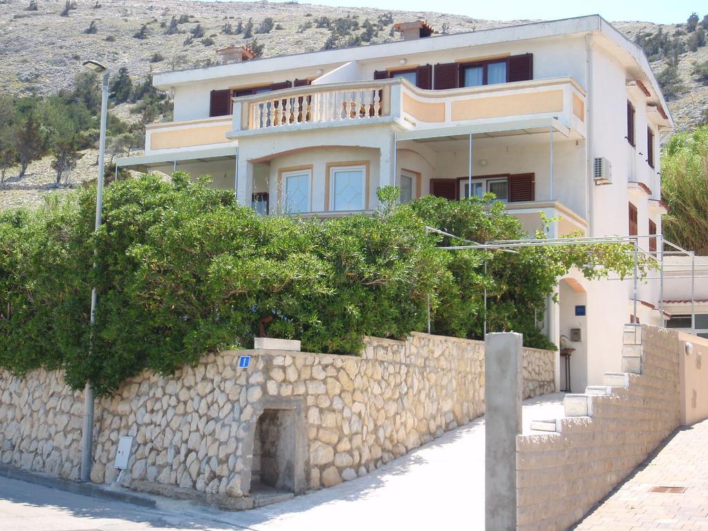 Apartments Ariana Паг Екстер'єр фото